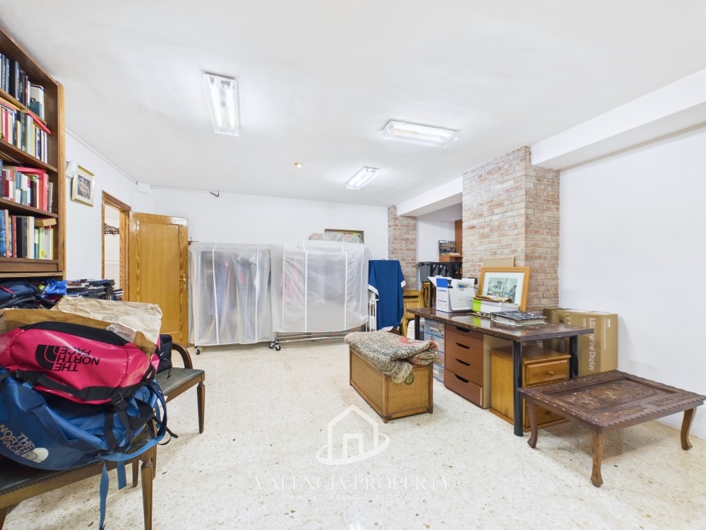 Property 2503 - Image 47